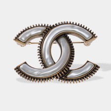 Bijoux CHANEL CC en Métal