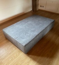 FILIPPO GHEZZANI Puof rigido da seduta - velluto (salotto-cabina armadio)