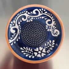 PIATTINO GRATTUGIA LIMONE, ZENZERO, AGLIO. IN CERAMICA BLU DECORATO