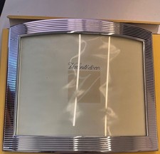 Cornice convessa in argento e legno della ditta Valenti nuova