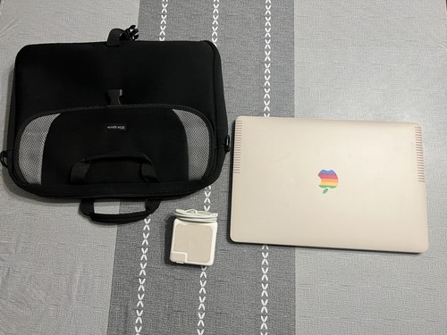 Macbook pro 2015 caricato - macbook, 15"