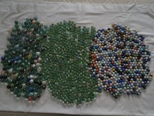 (LOTTO N° 1)  LOTTO  DI  400  DI  BIGLIE  E  BIGLIONI  IN  VETRO  E  CERAMICA