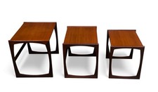 G PLAN NIDO DI TAVOLI IN TEAK