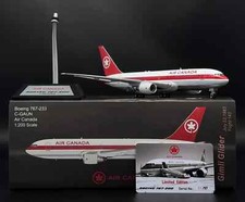 Modellino aereo in volo 1/200