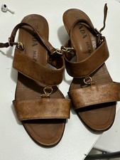 Prada Milano scarpe donna 38 , in buone condizioni