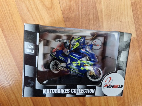 Vitesse suzuki rgv500 - 1/24,