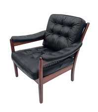 SEDIA A SDRAIO VINTAGE IN PELLE NERA di Gote Mobler anni 70