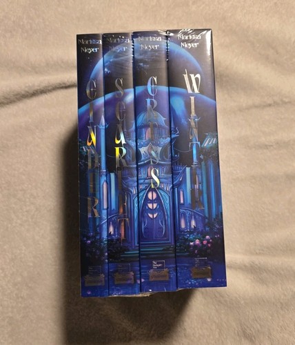 Signed bookish box lunar - signed,