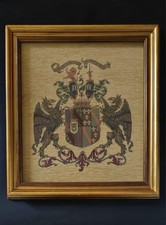 Quadro grande con ricamato Stemma Nobiliare Stile Medievale Unico Nel Suo Genere