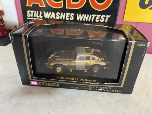 Corgi 96656 gold special - corgi,
