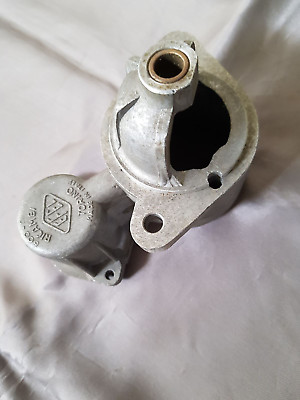 Support pinion engine starter