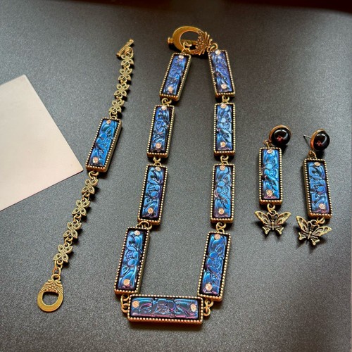 Set orecchini collana