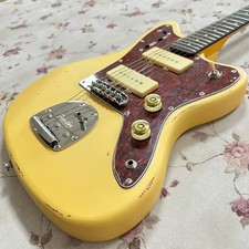 Vintage yellow guitar - ,
