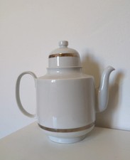 Teiera elegante vintage in