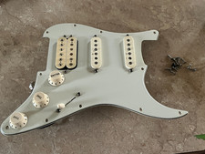 Battipenna carica chitarra