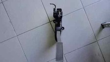 PEDALE ACCELERATORE MERCEDES CLASSE A 180 (W169) (A1693000304) USATO