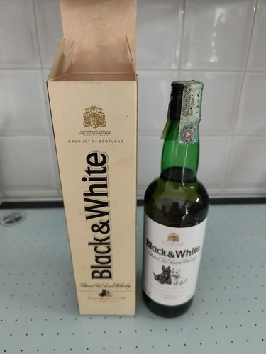 Bottiglia black white scotch - &,