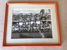 SAMPDORIA CALCIO FOTO SQUADRA CAMPIONATO 1964 LUTTO SU MAGLIA IN CORNICE 