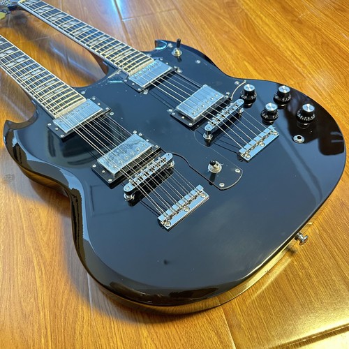 Chitarra nera doppio manico