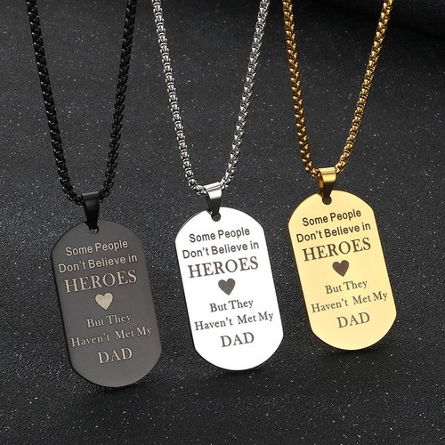 Collana ciondolo targhetta