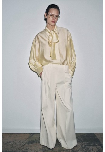 Authentic zara woman satin - zara,