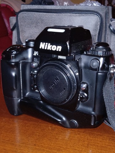 Nikon ottime condizioni - f4, in