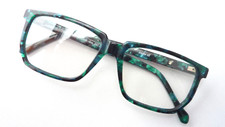 Essilor occhiali in plastica