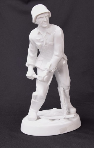 Statua porcellana soldato