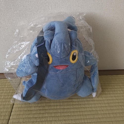 Pokemon center heracross - pokemon,