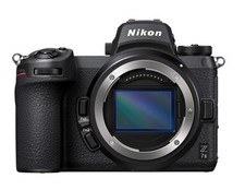 Nikon 7ii mirrorless - nikon,
