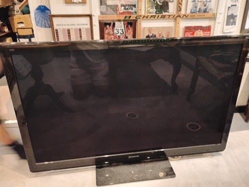 Plasma panasonic tv - 50",