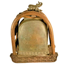 Antica campana di bronzo per