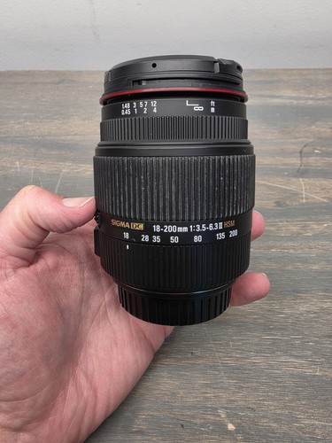 Sigma 200mm 6 - 18-200mm, f/3.5-6.3