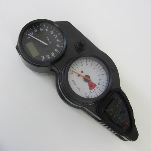 Suzuki 650 cruscotto - s,