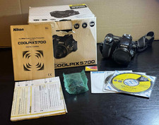 Nikon Coolpix 5700 fotocamera digitale - ricambi e riparazioni