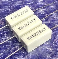 3 Resistenze Ceramiche  22 ohm