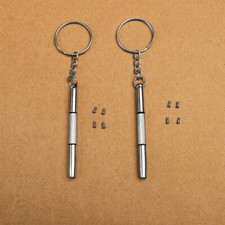 Cacciavite e viti di ricambio