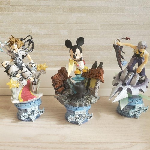 Kingdom hearts figurine - kingdom,