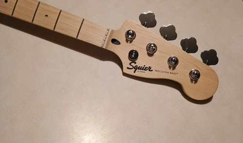 Open box fender - open, squier