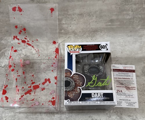 Funko pop stranger - stranger, dart