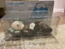 Figurina Kaws Holiday: Japan