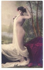 CB27 - Cartolina con immagine di donna - periodo 1920 - non viaggiata -