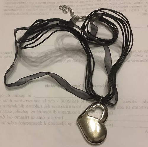 Collana corda con ciondolo - in,