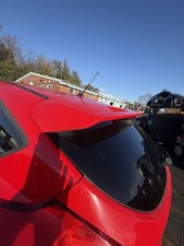 Spoiler (posteriore) rosso