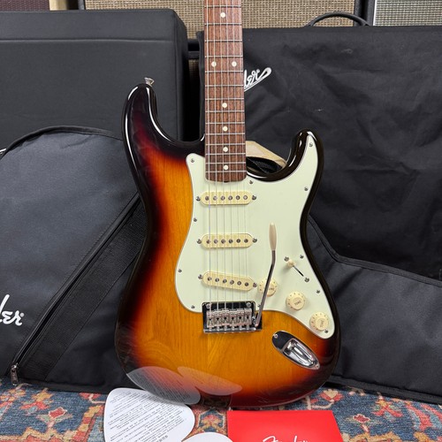 Fender hybrid stratocaster - fender,
