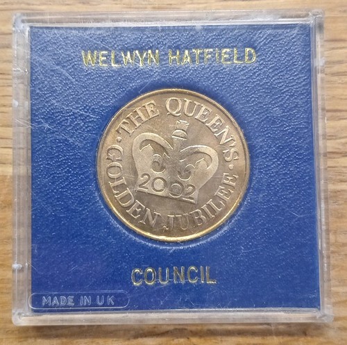 2002 the queen - 2002, queen's