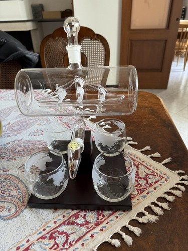 Decanter whisky nave - ,