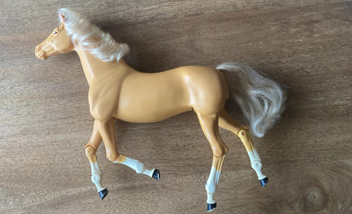 Cavallo barbie dallas - di,