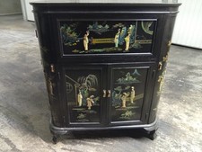 MOBILE VAR DECORATA LACCA