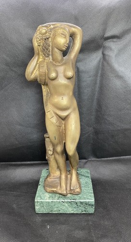 Ospitalità scultura in - -,